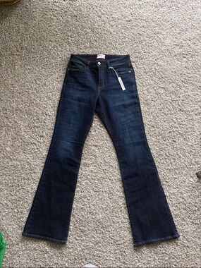 NWT Fran Denim 31” long flared jeans